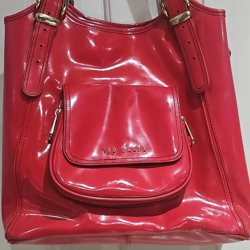 Ted Baker Y2K Tote Bag Patente Hot Pink Leather.